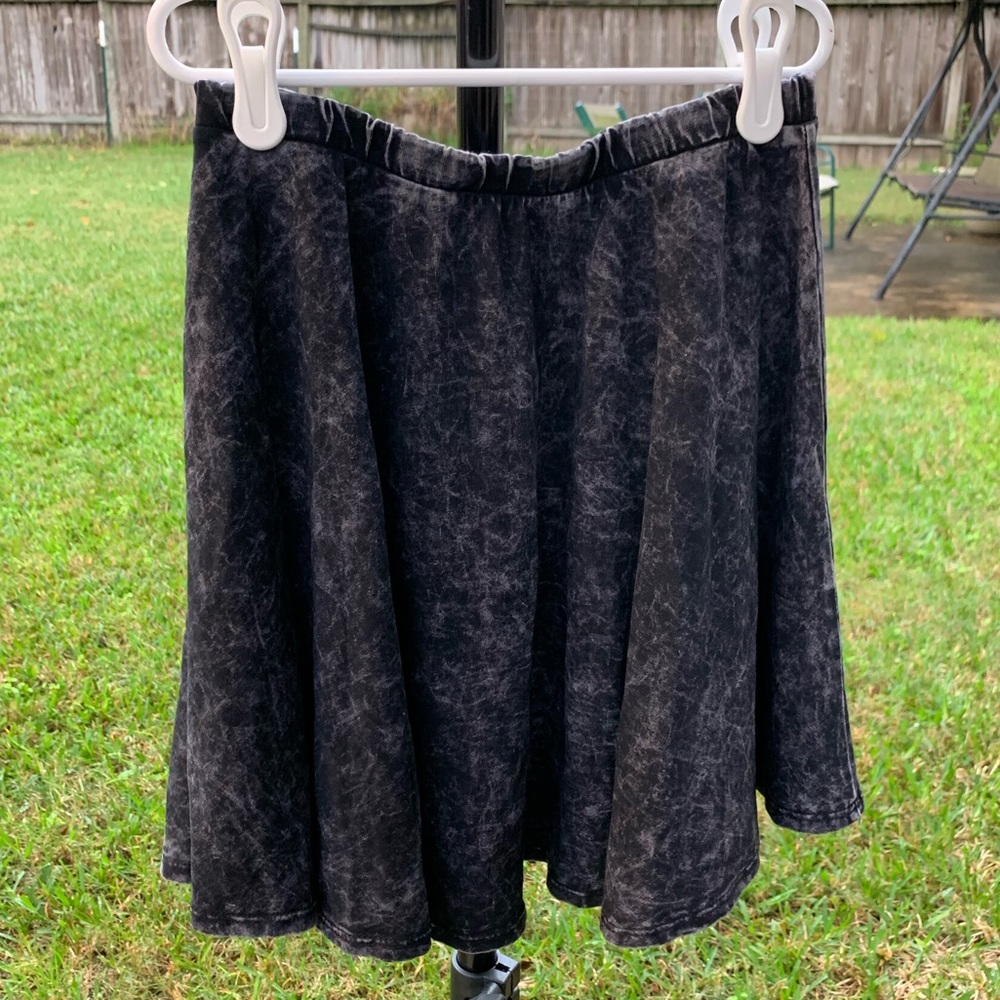 Foreign exchange acid washed skirt